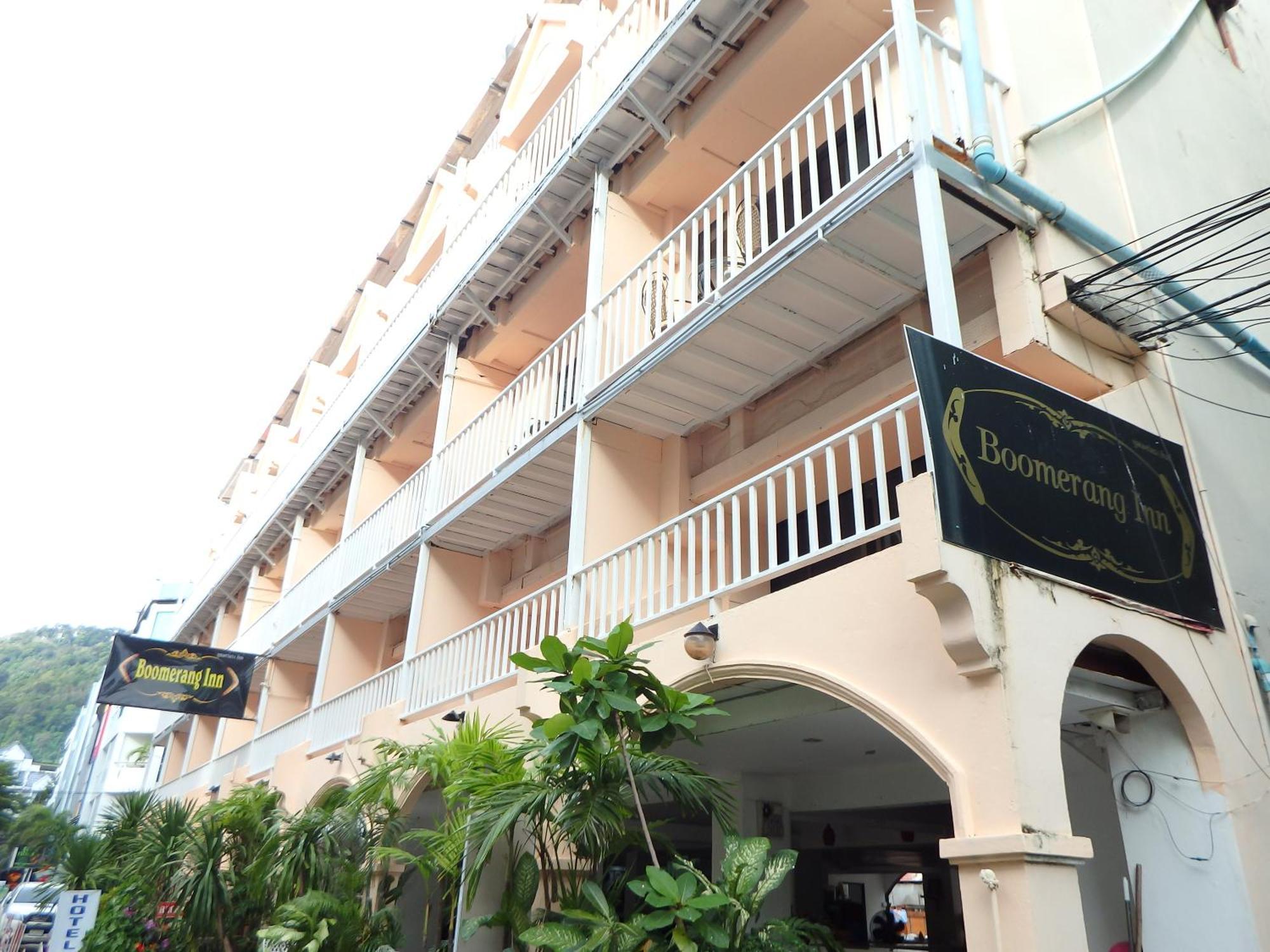 Boomerang Inn Phuket Extérieur photo
