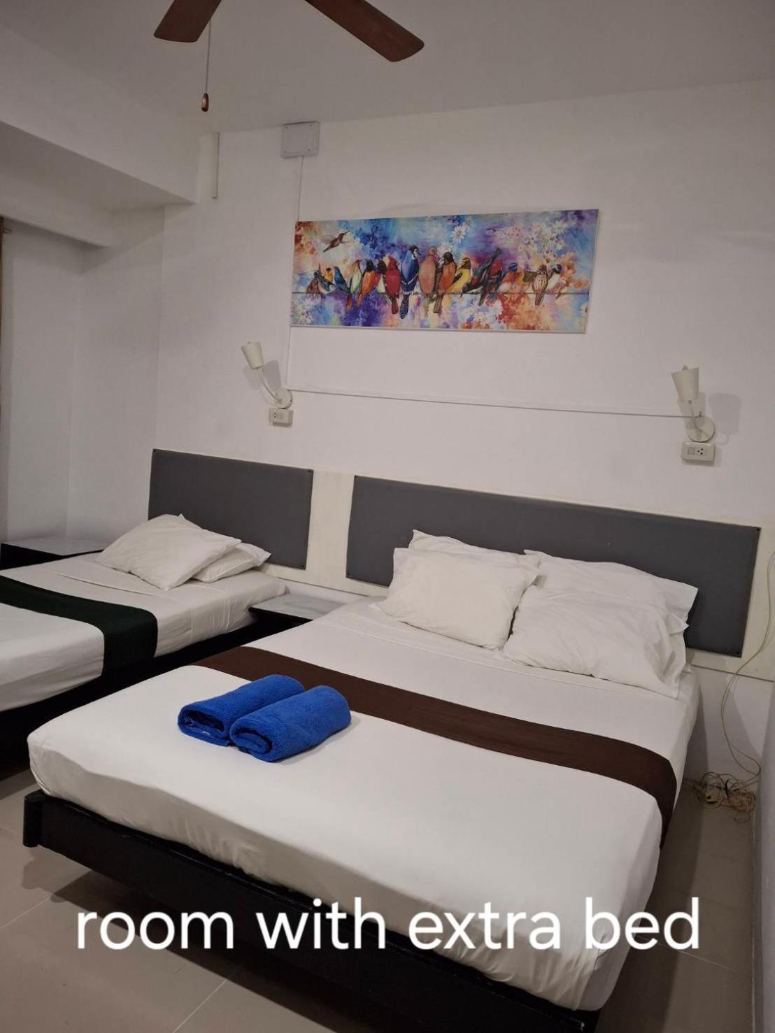 Boomerang Inn Phuket Extérieur photo