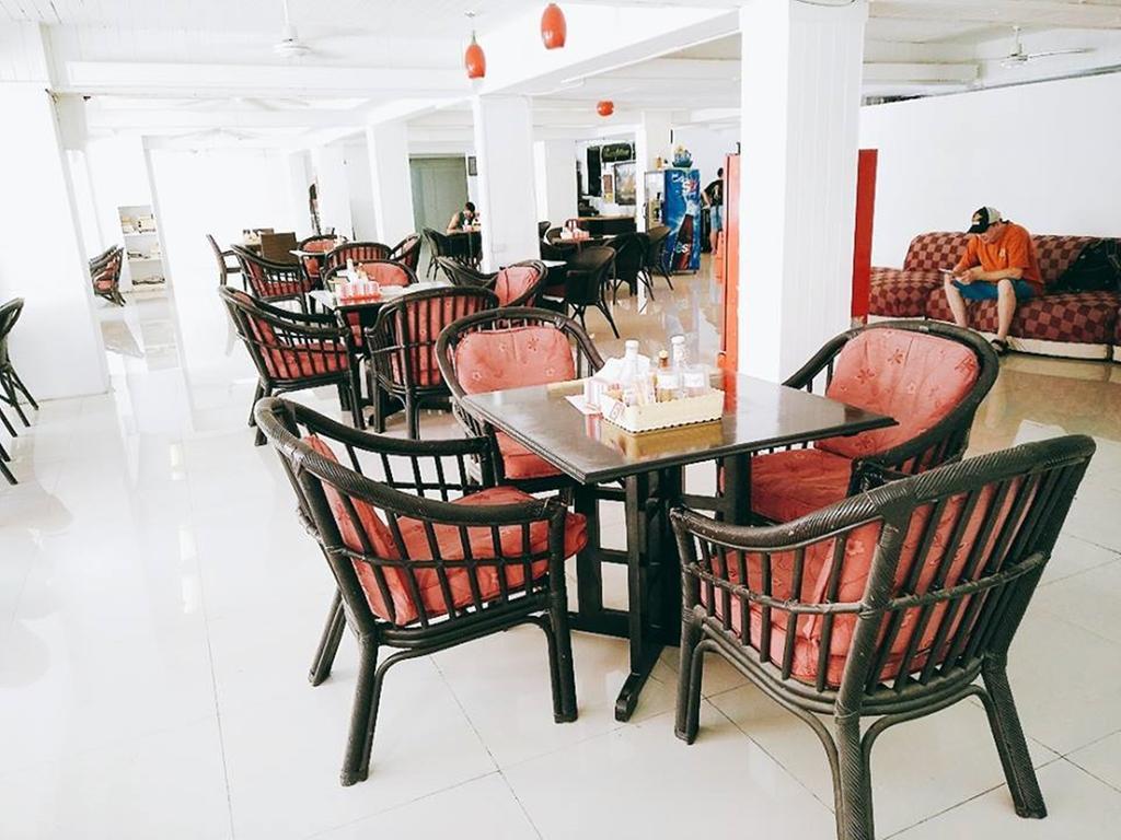 Boomerang Inn Phuket Extérieur photo